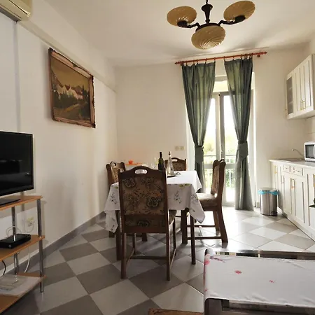 Sea Star Apartman *
